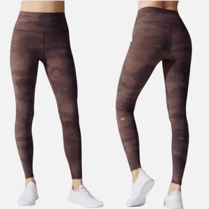 ALO Yoga Cocoa Camo Brown Vapor High Waisted Leggings - Medium
